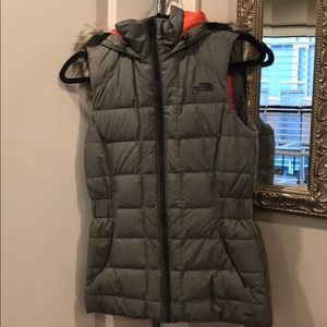 Women’s NorthFace down vest